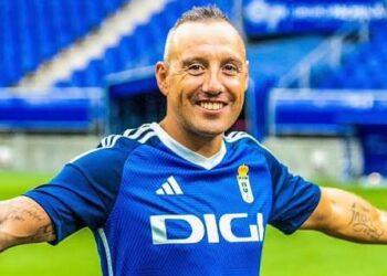 İspanyol Yıldız Santi Cazorla Futbolu Bıraktı! İspanyol Yıldız Santi Cazorla Futbolu Bıraktı!