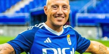 İspanyol Yıldız Santi Cazorla Futbolu Bıraktı! İspanyol Yıldız Santi Cazorla Futbolu Bıraktı!