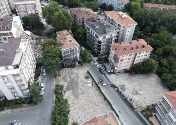İstanbul’da kentsel dönüşüm hızlandı: Bir sokakta 13 bina yenileniyor