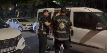 Kamuda köstebek operasyonu: Çok sayıda şüpheli gözaltına alındı Kamuda köstebek operasyonu: Çok sayıda şüpheli gözaltına alındı
