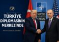 Burhanettin Duran: Türkiye, küresel diplomaside aktif rolünü sürdürüyor Burhanettin Duran: Türkiye, küresel diplomaside aktif rolünü sürdürüyor