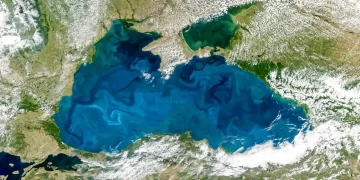 NASA, Marmara ve Karadeniz'deki renk değişimini uzaydan görüntüledi NASA, Marmara ve Karadeniz’deki renk değişimini uzaydan görüntüledi