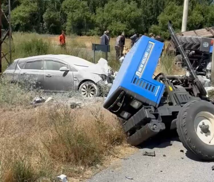 Muş Hasköy'de kaza: 3 yaralı mus haskoyde kaza 3 yarali habermeydan