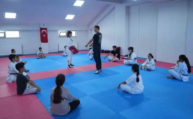 Muş Yaz Spor Okulları'nda, Gençlerin Yeni Tutkusu Taekwondo! mus yazspor okullarinda genclerin yeni tutkusu taekwondo habermeydan e1785329439151