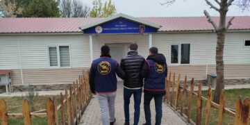 Muş'ta, Siber Dolandırıcılık Hükümlüsü Jandarmaya Yakalandı! Muş’ta, Siber Dolandırıcılık Hükümlüsü Jandarmaya Yakalandı!