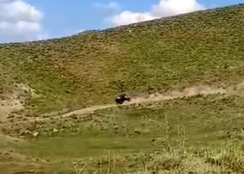 Muş'ta traktör kazası: Baba-oğul yaralandı Muş’ta traktör kazası: Baba-oğul yaralandı