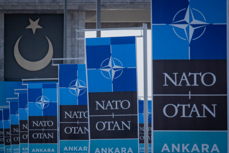 Dünyanın gözü Ankara'da! NATO liderleri zirve için Türkiye'ye geliyor NATO liderleri zirve için Türkiye'ye geliyor.