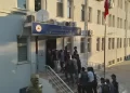 Diyarbakır'da 10 yıllık cinayet dosyası çözüldü: 8 şüpheli gözaltında Diyarbakır’da 10 yıllık cinayet dosyası çözüldü: 8 şüpheli gözaltında