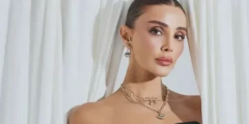 Özge Ulusoy'dan yürek burkan itiraf: "Büyük savaş verdim" Özge Ulusoy’dan yürek burkan itiraf: “Büyük savaş verdim”