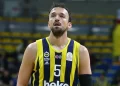 Sertaç Şanlı, Fenerbahçe'ye geri döndü! Sertaç Şanlı, Fenerbahçe’ye geri döndü!