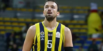 Sertaç Şanlı, Fenerbahçe'ye geri döndü! Sertaç Şanlı, Fenerbahçe’ye geri döndü!