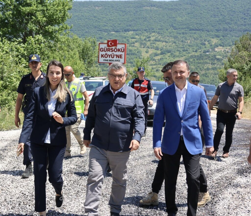 Sinop'ta, Gürsökü Köyü Asfaltına Kavuştu! sinop gursoku koyu asfaltina kavustu habermeydan