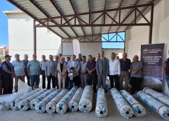 Sinop'ta, 83 Çiftçiye %50 Hibeli 37 Bin 500 Metrekare Sera Örtüsü! Sinop’ta, 83 Çiftçiye %50 Hibeli 37 Bin 500 Metrekare Sera Örtüsü!