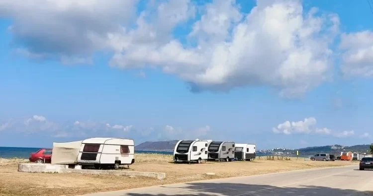 sinopta karavan isgaline son 5 gun sure verildi habermeydan