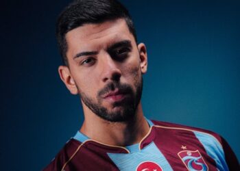 Trabzonspor, Cenk Özkaçar'ı KAP'a bildirdi! Trabzonspor, Cenk Özkaçar’ı KAP’a bildirdi!