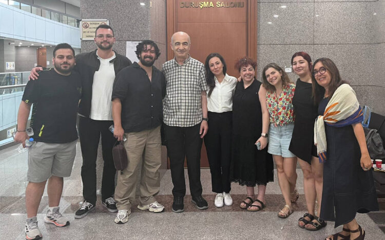 Sultan Süleyman şakası nedeniyle yargılanan komedyen Tuba Ulu için ceza istemi Sultan Süleyman şakası nedeniyle yargılanan komedyen Tuba Ulu için ceza istemi...