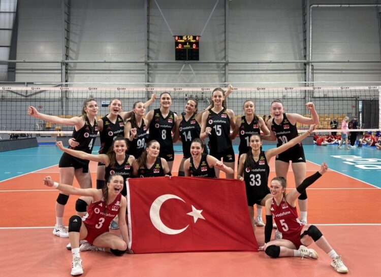 U18 Kadın Milli Takımımız, Avrupa Şampiyonası'nda Finale Yükseldi! u18 kadin milli takimimiz avrupa sampiyonasinda finale yukseldi habermeydan e1783804174955