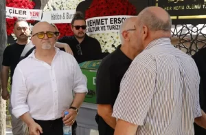 Birol Güven’in acı günü: Annesi Aynur Güven toprağa verildi Birol Guven aci gunu1 habermeydan