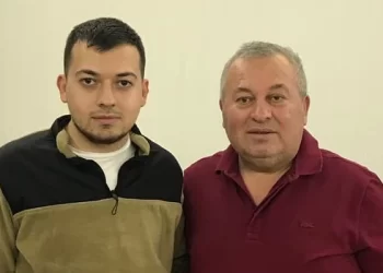 Cemal Enginyurt’un Oğlu Gözaltına Alındı: Soruşturmanın Detayları Ortaya Çıktı Cemal Enginyurt’un Oğlu Gözaltına Alındı: Soruşturmanın Detayları Ortaya Çıktı