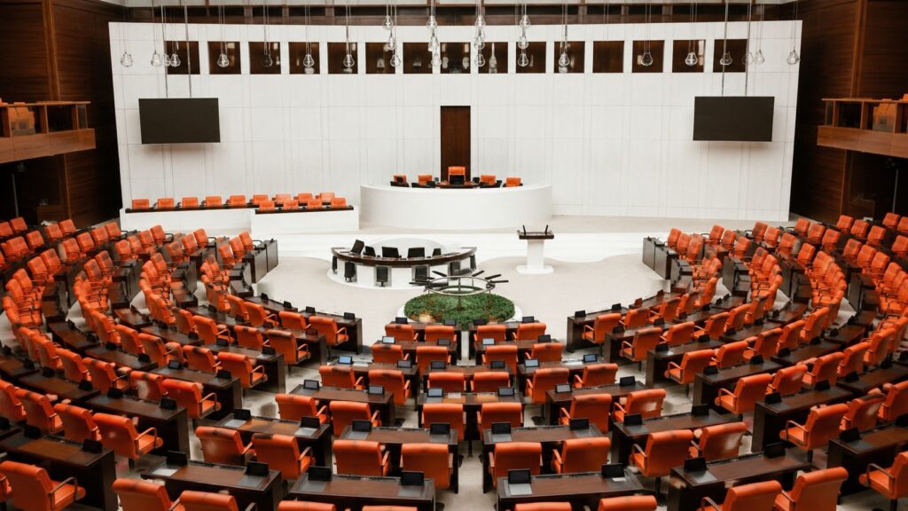 AK Parti'nin Çerçeve Kanun Teklifi Meclis Yolunda: Milletvekillerine İmza Çağrısı Yapıldı Cerceve Kanun Teklifi1 habermeydan