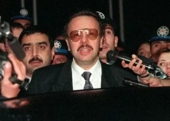 Arif Ahmet Denizolgun kimdir? Hayatı ve ölüm nedeni ne? Arif Ahmet Denizolgun kimdir? Hayatı ve ölüm nedeni ne?
