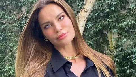 Ebru Şallı’nın Bodrum keyfi: Soluğu denizde aldı Ebru sallinin bodrum keyfi habermeydan
