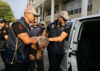 10 Yıldır Aranan FETÖ Firarisi Burkay Karatepe Tutuklandı: Suikast Davasında Yeni Gelişme