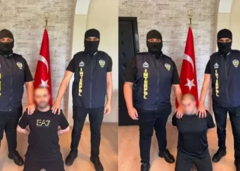 Gürcistan'da Yakalanan 7 Aranan Şüpheli Türkiye’ye İade Edildi Gürcistan’da Yakalanan 7 Aranan Şüpheli Türkiye’ye İade Edildi