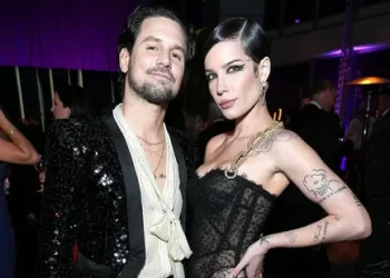 Halsey’den Türkçe sürprizi! Paylaşımı büyük ilgi gördü Halsey’den Türkçe sürprizi! Paylaşımı büyük ilgi gördü