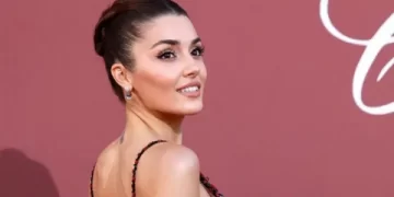 Hande Erçel senaryo yazıyor