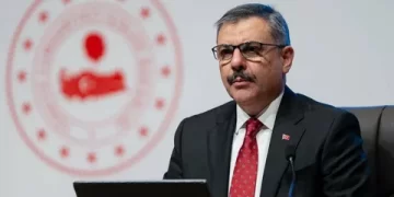 Diyarbakır’da provokatif eyleme 4 gözaltı: İçişleri Bakanı Çiftçi’den net mesaj Diyarbakır’da provokatif eyleme 4 gözaltı: İçişleri Bakanı Çiftçi’den net mesaj