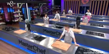 MasterChef’te dengeler değişti! Ana kadroya giren Emre, kaptanlığı da kazandı MasterChef’te dengeler değişti! Ana kadroya giren Emre, kaptanlığı da kazandı