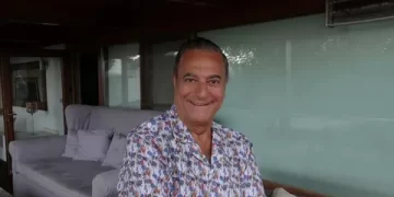 Mehmet Ali Erbil torunu Elisa ile eğlenceli anlar yaşadı