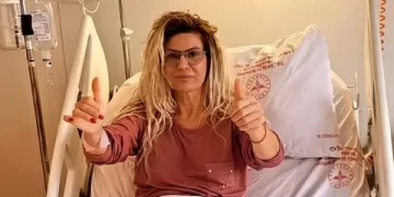 Şarkıcı Mehtap’ın zor günlerinde yanından ayrılmayan ünlü isim ortaya çıktı! Şarkıcı Mehtap’ın zor günlerinde yanından ayrılmayan ünlü isim ortaya çıktı!