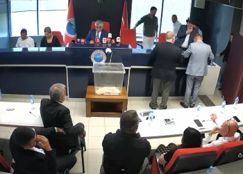 Menderes Belediye Başkan Vekili Seçimi Yargıya Taşınıyor: CHP’den İptal Başvurusu
