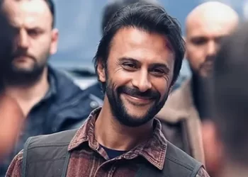 Taşacak Bu Deniz'den apar topar çıkartılmıştı! Onur Dilber rakip kanalla anlaştı Taşacak Bu Deniz’den apar topar çıkartılmıştı! Onur Dilber rakip kanalla anlaştı