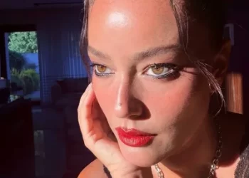 Pelin Akil: "Aklımı kaybedeceğim!" Pelin Akil: “Aklımı kaybedeceğim!”