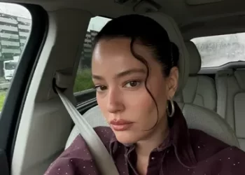 Pelin Akil spor salonundan sitem etti