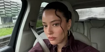 Pelin Akil spor salonundan sitem etti