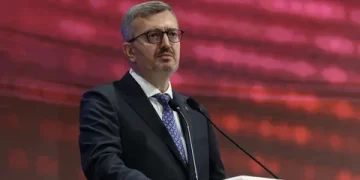 Duran’dan SDG'nin Feshi Sonrası Suriye Mesajı: “Barış Ve İstikrarı Desteklemeye Devam Edeceğiz” Duran’dan SDG’nin Feshi Sonrası Suriye Mesajı: “Barış Ve İstikrarı Desteklemeye Devam Edeceğiz”