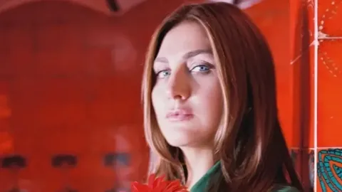 Sibel Can'ın cesur sahne kostümü olay yarattı! Sosyal medya ikiye bölündü Sibel Can cesur sahne kostumu olay yaratti1 habermeydan