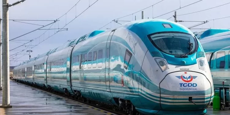 YHT biletlerine yeni zam: Ankara-İstanbul hattında ücret 990 TL oldu