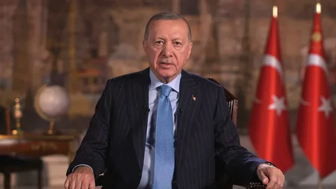 Erdoğan’dan Zafer Haftası mesajı: “Milletimizin mücadele azmi Cumhuriyetimizin güvencesidir” Zafer Haftasi habermeydan
