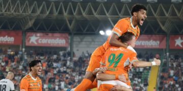Alanyaspor, Beşiktaş’a 1 attı 3 aldı!