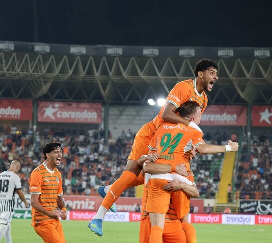 alanyaspor besiktasa 1 atti 3 aldi habermeydan e1787517965706