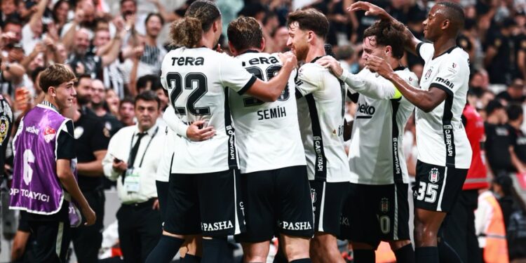 Beşiktaş, Eyüpspor’a 1 attı 3 aldı!
