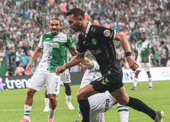 Bursaspor, Iğdır FK'yı tek golle devirdi! Bursaspor, Iğdır FK’yı tek golle devirdi!