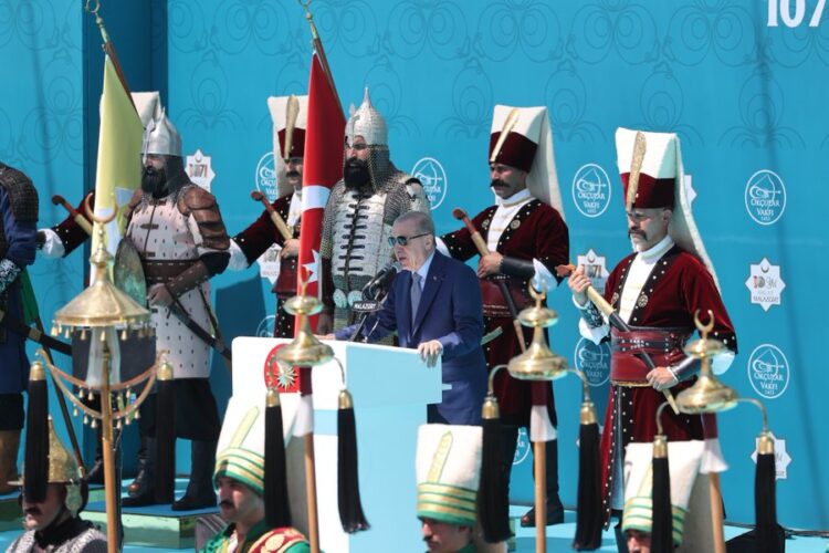 cumhurbaskani erdogandan malazgirtte kararlilik mesaji turkiye yuzyili icin atimizin kuyrugunu bagladik habermeydan
