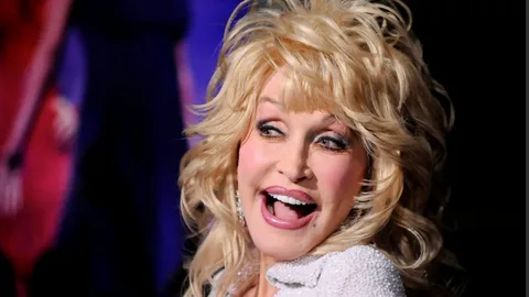 Country müziğin efsanesi Dolly Parton 80 yaşında hayatını kaybetti dolly parton hayatini kaybetti habermeydan