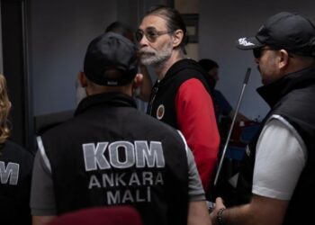Erdal Beşikçioğlu’nun esrar testinin pozitif çıktı